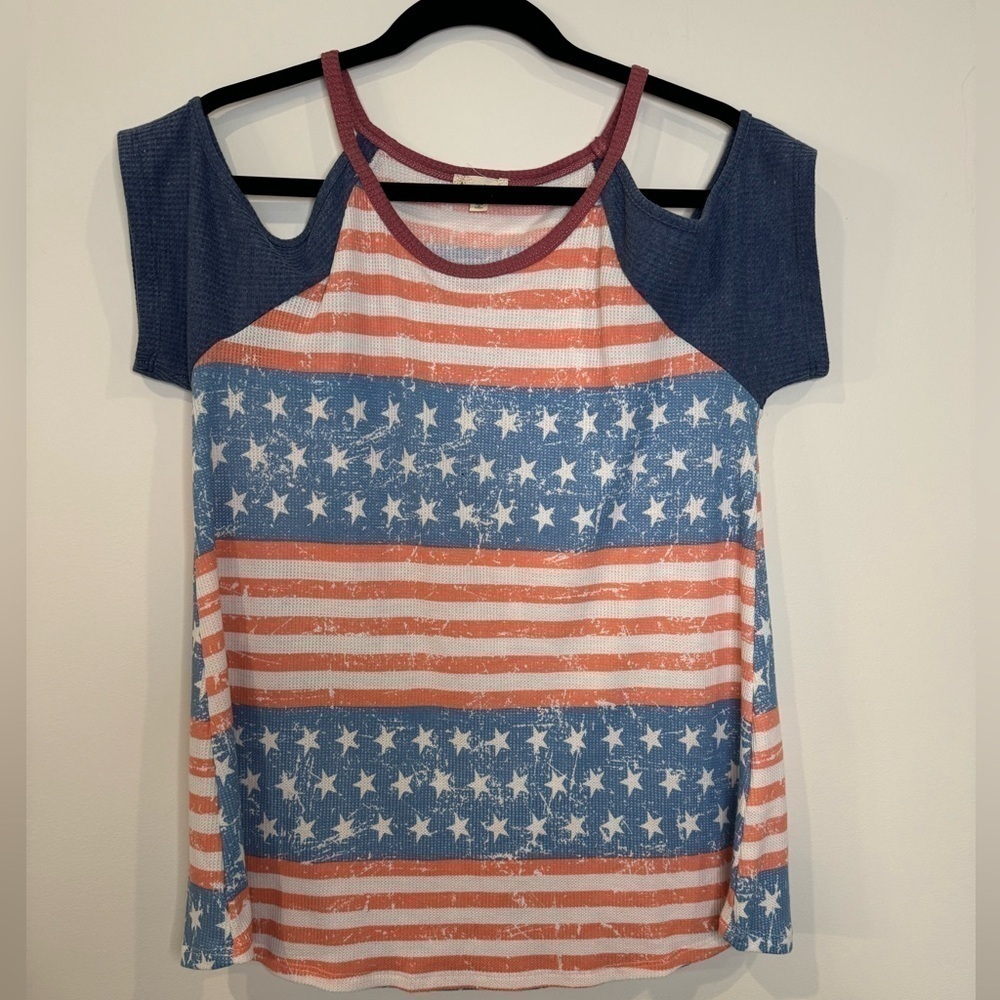 Hem and Thread American Flag Cold Shoulder Top sz Large